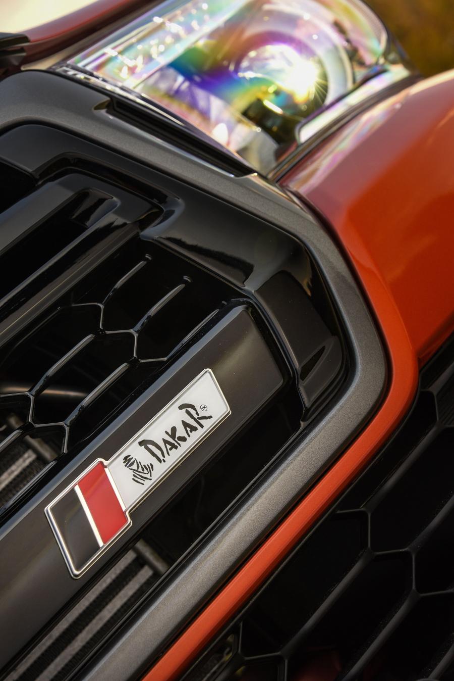Детали экстерьера Toyota Hilux Dakar Double Cab 2018 года  (ZA) (фото 38 из 40)